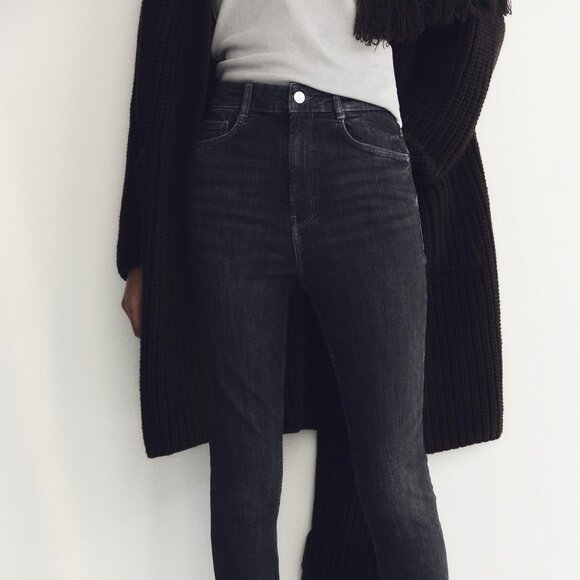 ZARA Trafaluc Denimwear Jeans - Picture 2 of 15